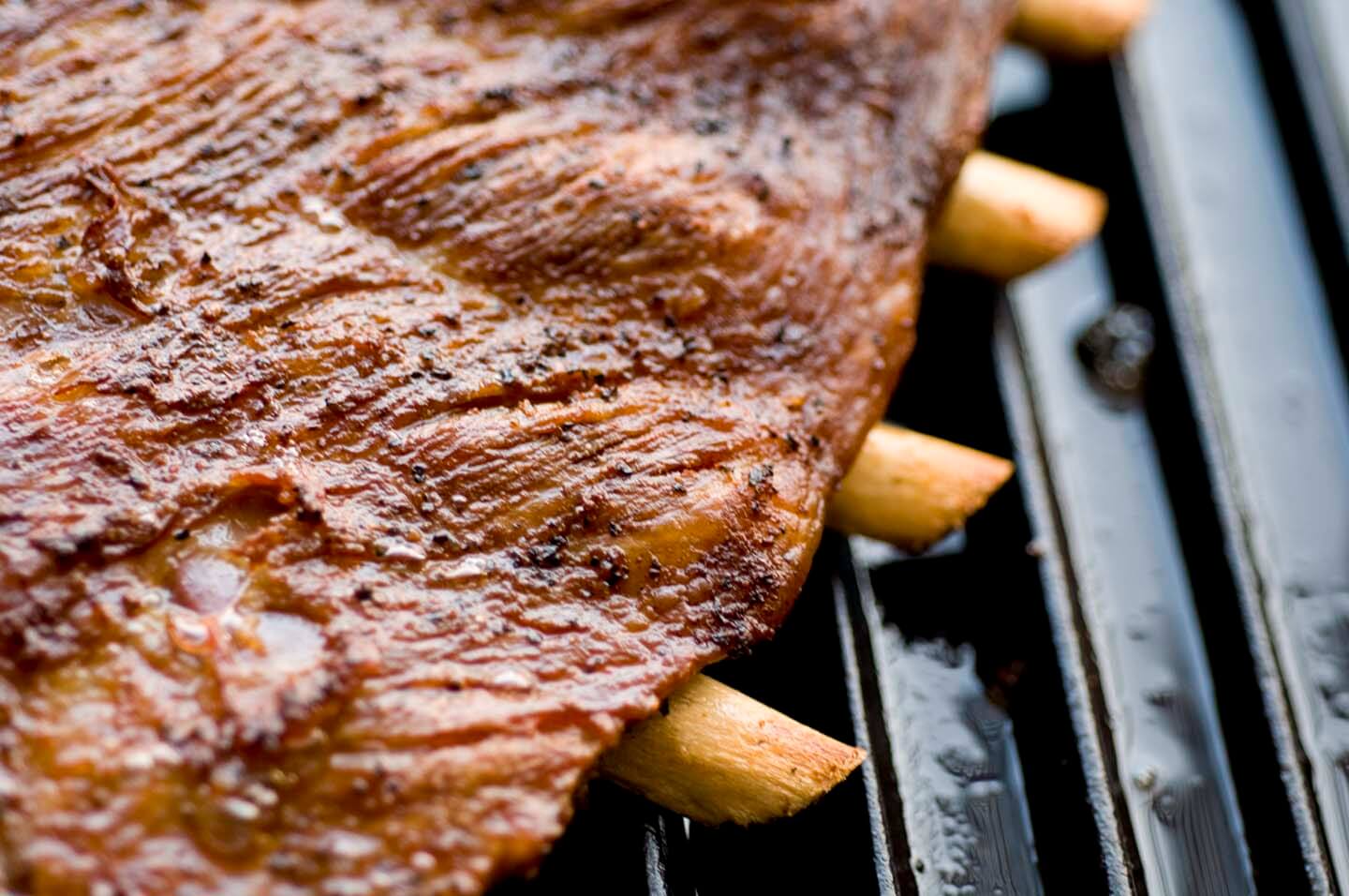 Stovetop smoker pork spare ribs | Homesick Texan
