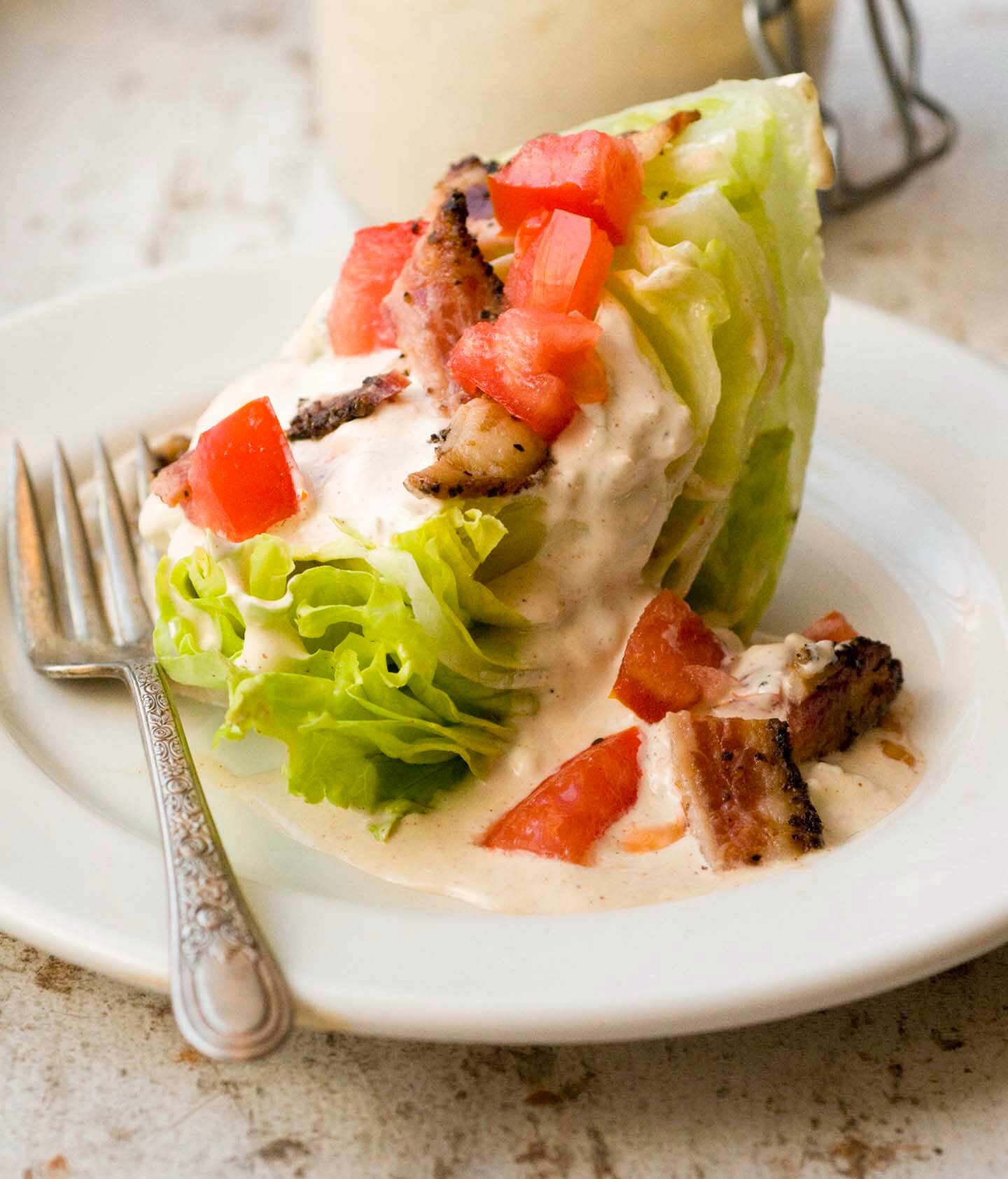 BLT wedge salad with chipotle blue cheese dressing DSC7806