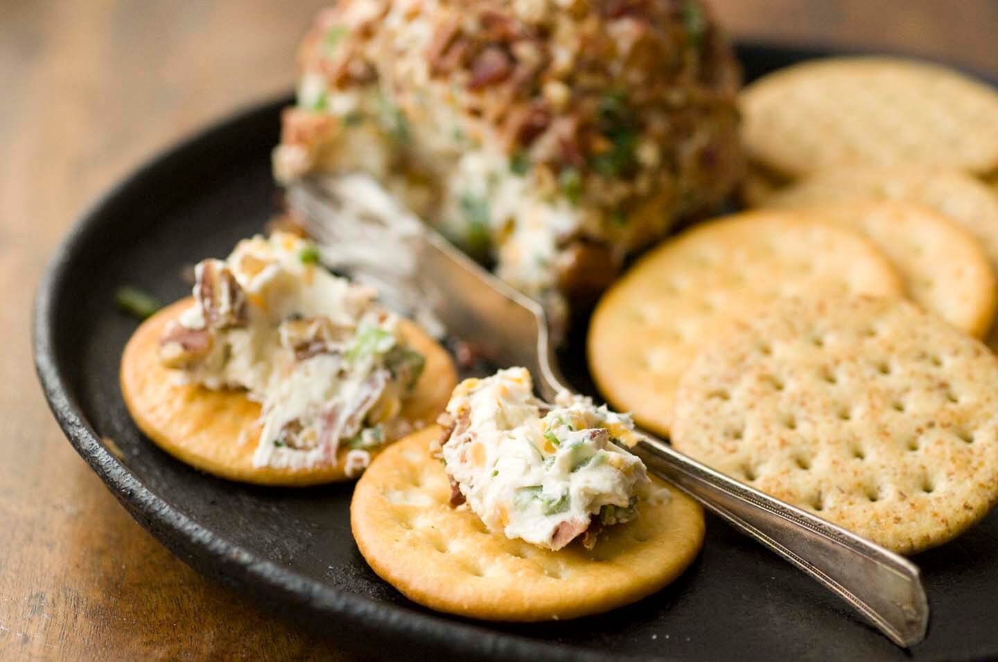 Bacon jalapeno cheese ball DSC2278