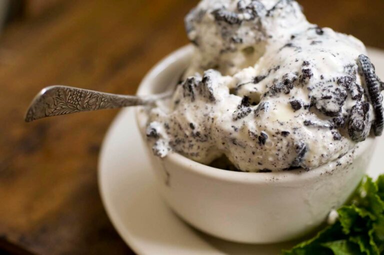 Mint chocolate cookies and cream ice cream