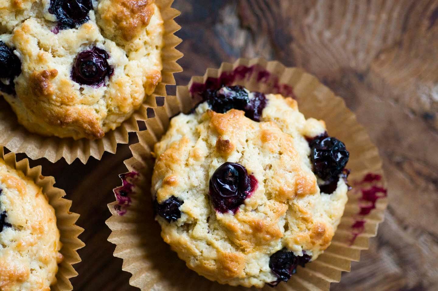 Blueberry lime oatmeal muffins DSC9309