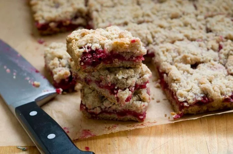 Cranberry crumb bars with mulling spices