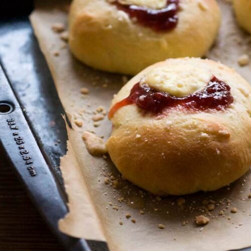 strawberry cream cheese kolaches DSC9199