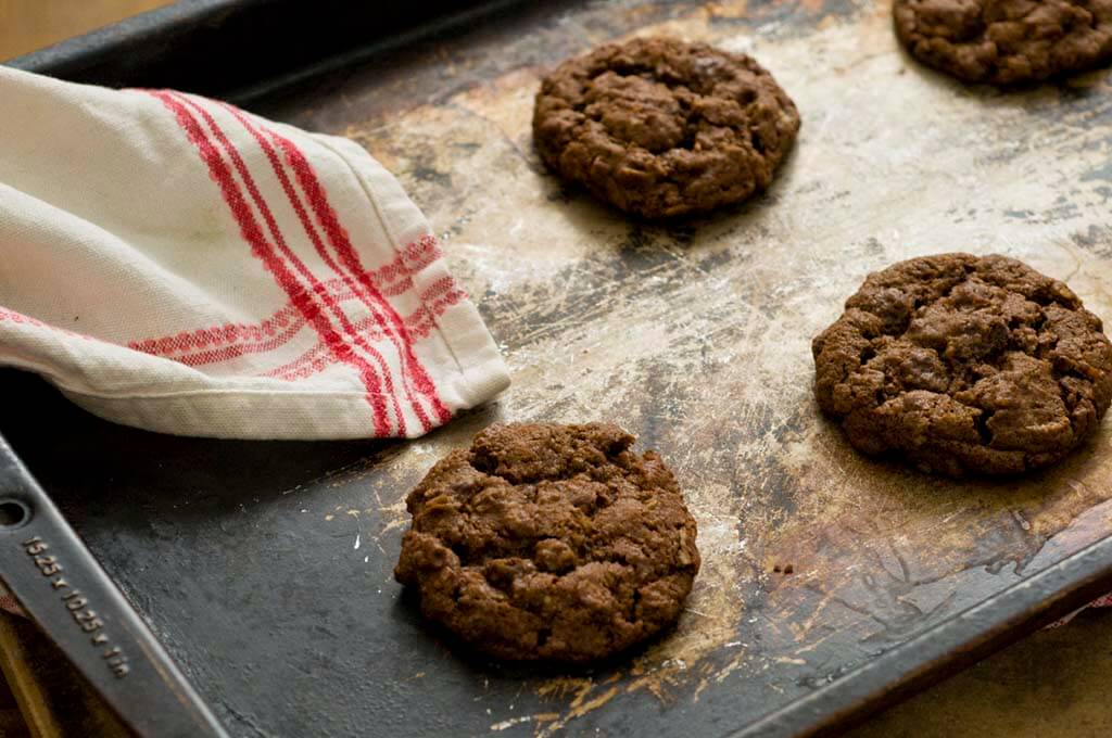 Spicy pecan cookies | Homesick Texan