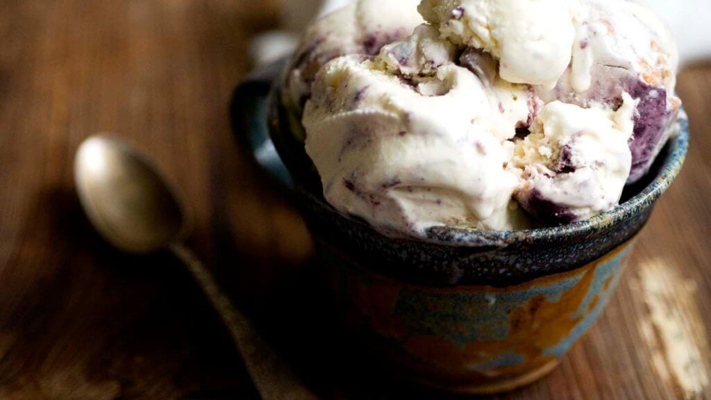 Blueberry buttermilk pie ice cream | Homesick Texan