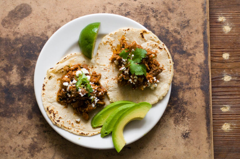 Pork tinga (tinga de puerco)