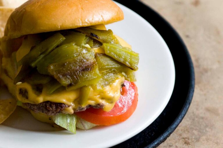 Green chile cheeseburgers