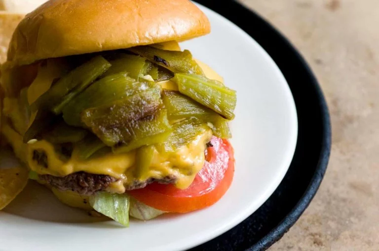 Green chile cheeseburgers