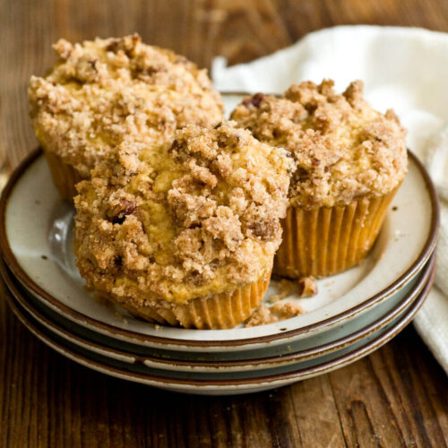 Peach streusel muffins DSC5814