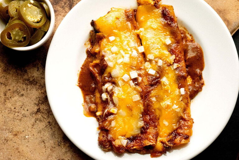 Cheese enchiladas: the essence of Tex-Mex